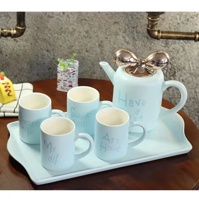 British Bone China Coffee Cup Set European Afternoon Tea Set Creative Ceramic Cup Simple Household Red Tea Mugs - Цвет: Blue