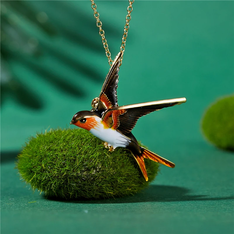 Три цвета глазурь Ласточка Птица Форма цвет ful Эмаль ожерелье для женщин красивые яркие птицы животное ожерелье
