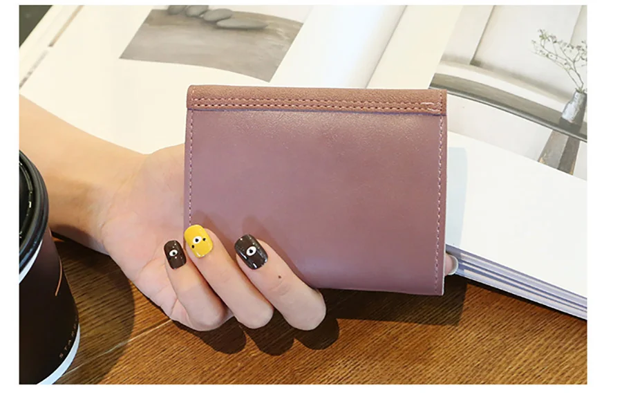 Solid Leather Small Women Wallet Mini Ladies Metal V Purses Short Female Coin Purse Credit Card Holder Wallets for Women B246