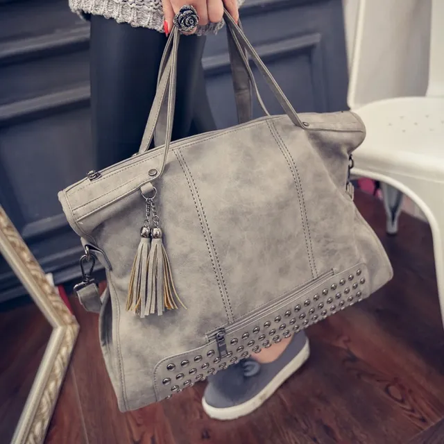 2018 Europe And America Women S Handbags Fashion Vintage Scrub 2018 Europe And America Women S Handbags Fashion Vintage Scrub Tassel Rivets Handbag Messenger Bag Casual
