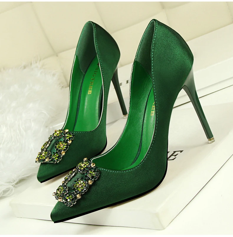Women's Pumps Shoe Office Lady Slip-On Red Women Shoes Hgh Heel Sandals Crystal Luxury Brand Shoes Women 2018 High Heels Party   (1)