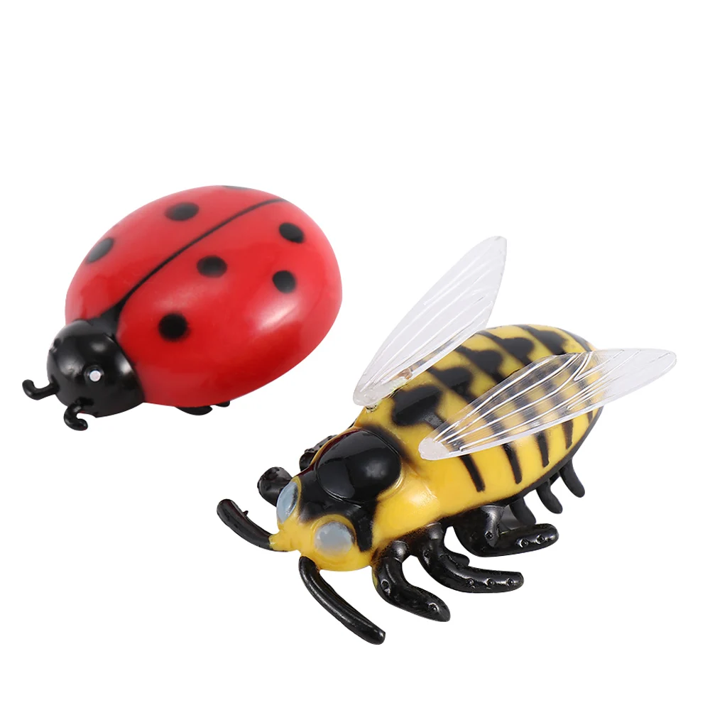 

1Pc Cat Toys New Mini Electric Dog Cat Pet Toy Interactive Cute Ladybird Beetle Shape Cat Toys Walking Insect Toys Supplies