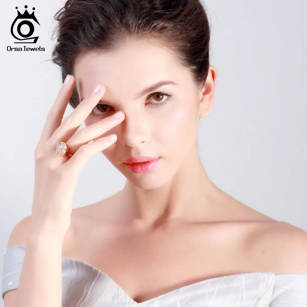 ORSA JEWELS Rings Women Cute Style AAA Cubic Zircon Flower Shape Design Prong Setting Female Finger Ring Luxury Jewelry OMR15