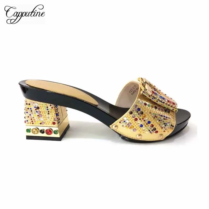 

Capputine High Quality Italian Middle Heels Ladies Shoes 2018 Nigreian Decorated With Rhinestone Slipper African Party Shoes