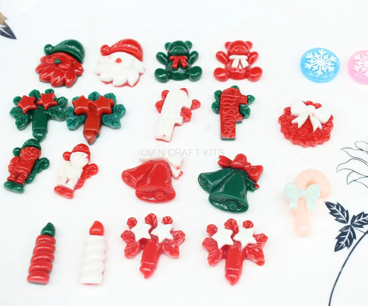 200Pcs Mixed Christmas Series Resin Flatback Scrapbook Embellishment 15-30mm For DIY Christmas Resin Mixed Lot Grab Bag