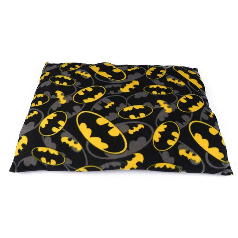 

Hot Sale Pet Dog Bed Mats Cute Batman Pet mats Waterproof Pet Mats For Chihuahua Large Dog Beds Size M L Warm Dog Kennel