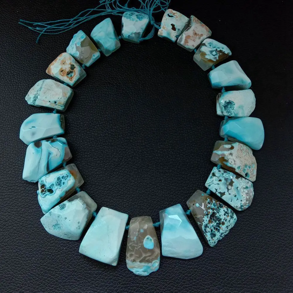 

8SE11227 Blue Stone Nuggets Irregular Trapezoid Slice Stone