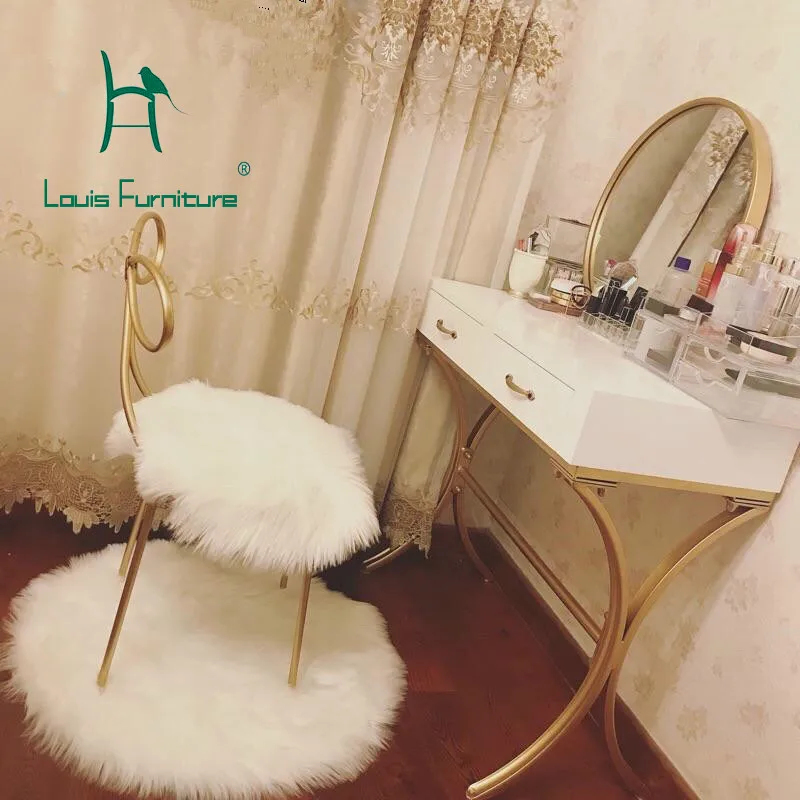 

Louis Fashion Dresser Set Nordic Modern Simple Real Wood Mini Princess Make-up Table