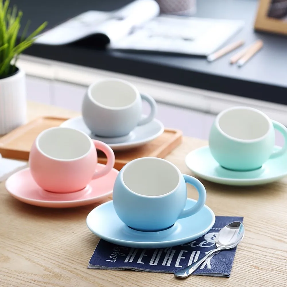 

Creative European Cup Ceramic Coffee Cup Set Simple Small Fresh Couples Coffee Cup Saucer LM5161659
