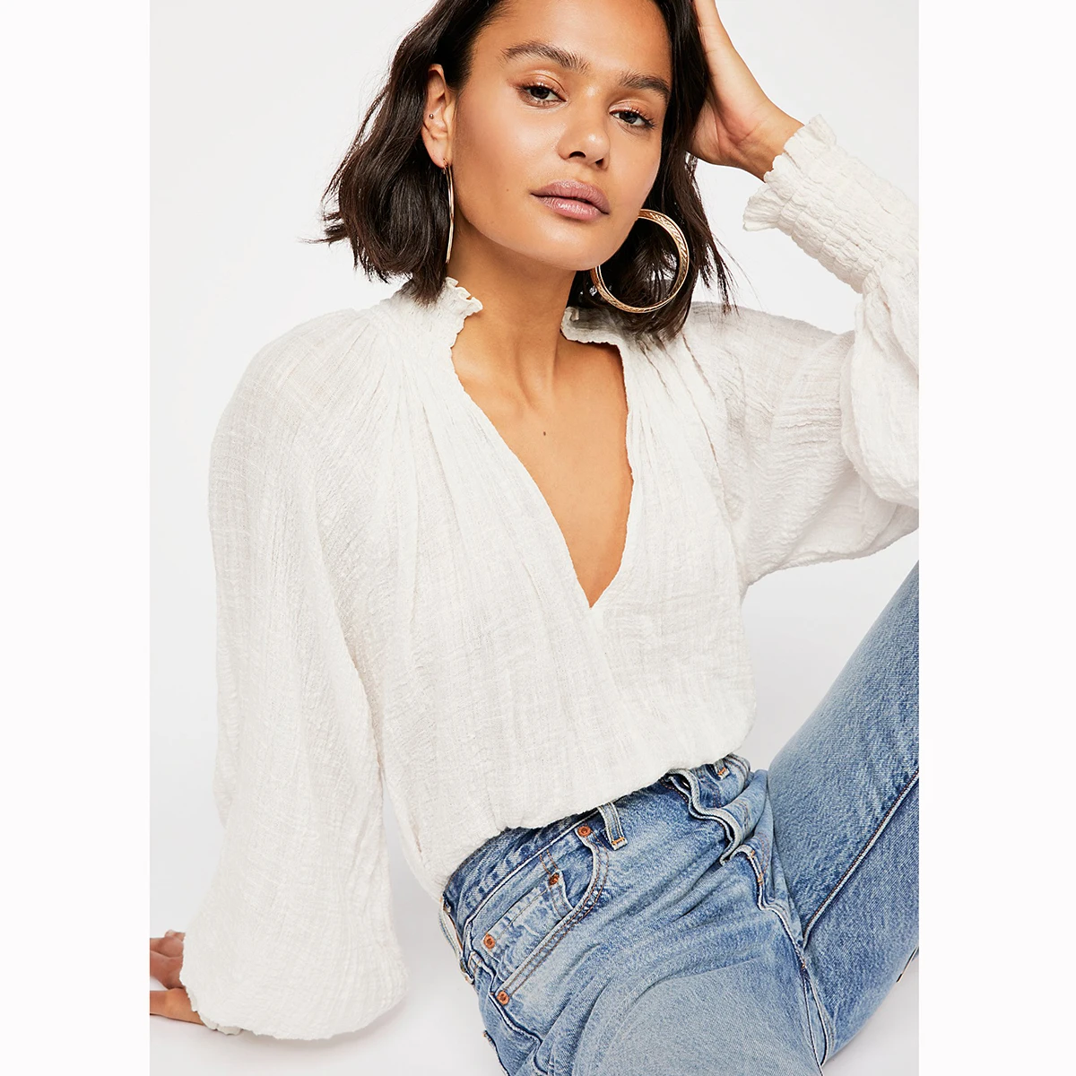 

Solid Smocked Top Women 2019 Summer Long Sleeve Deep V neck Sexy Shirts Ladies Retro Vintage White Black Loose Blouse Tops