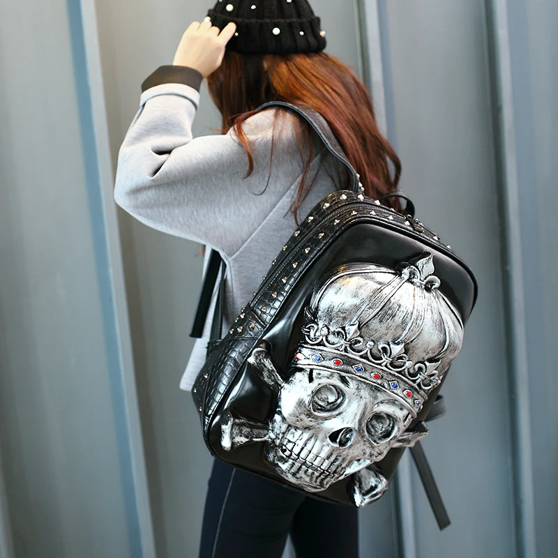 Женский рюкзак с 3D черепом и королевской короной, кожаный школьный рюкзак для ноутбука с заклепками, двойная сумка на плечо с тиснением, рюкзак для путешествий