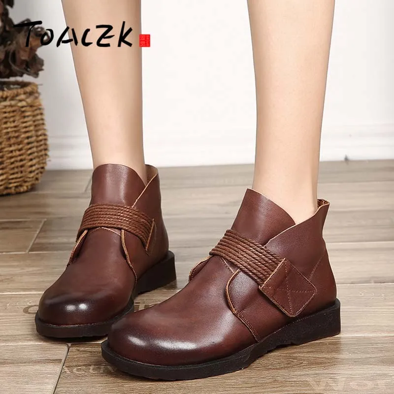 

Leather women's shoes fashion casual top layer leather women's shoes autumn new sleeve shoes women's tide a generation