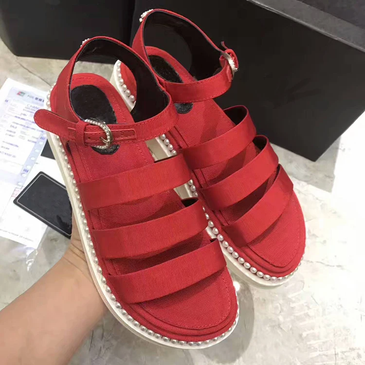 

Hot 2017 New Summer Sandals Tide Shoes Woman Platform Flats Ankle Strap Sandals Designer Pearls Woman Cozy Sandals Woman Shoes