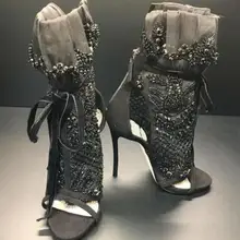 Элегантные женские ботильоны с открытым носком на шнуровке; Цвет Черный; роскошные женские ботинки на высоком каблуке со шнуровкой; ботильоны с завязками