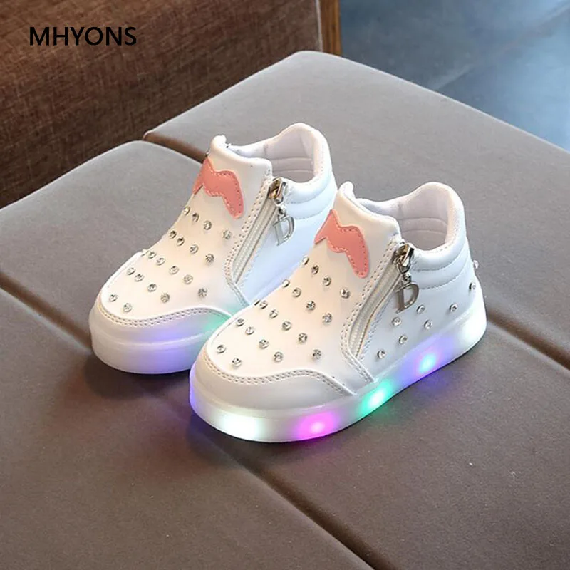 

MHYONS 2018 Kids Shoes Lovely Princess Boys Girls Boots Cartoon Children Shoes Casual Fashion LED Shoes Light Baby Kids Sneakers