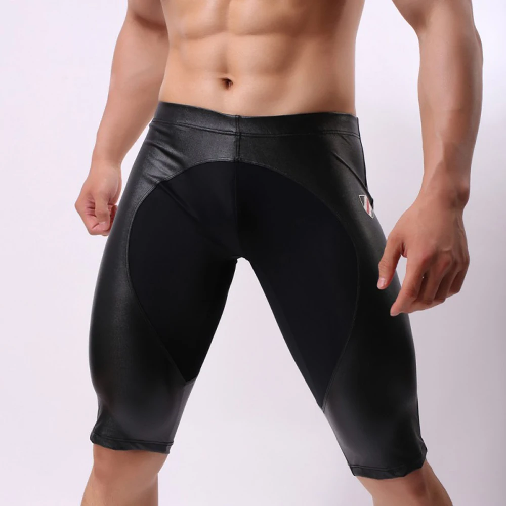 Сексуальные мужские черные шорты из искусственной кожи для фитнеса, Эротическая Спортивная одежда для бодибилдинга, Стрейчевые повседневные шорты для тренировок