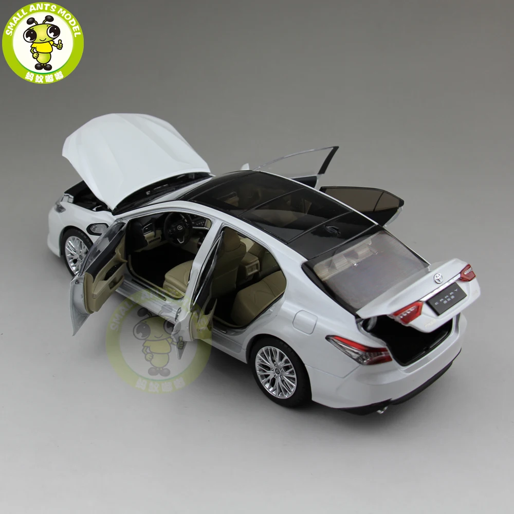 1/18 Новая модель автомобиля Camry 2018 8 го поколения литой под давлением автомобиль