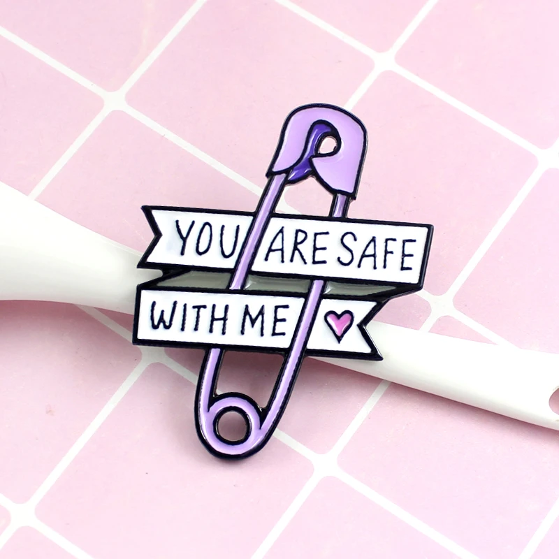 Вы безопасны мне фиолетовый брошь с иконкой металлический штырь для малышей милый подарок pin секс аксессуар значок "булавка"