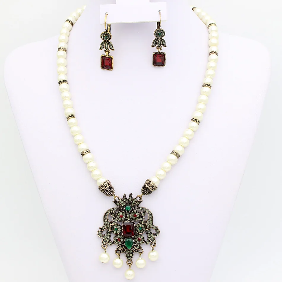 

New Arrived Vintage Jewelry Sets Morocco Retro Gold Plating Necklace & Earrings Floral Resin Bead Pendant Women Jewelry Set Gift