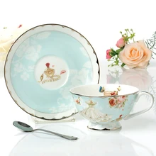 Изысканный европейский стиль фарфоровые чашки чая и блюдца, цветочный узор Керамические чашки кофе, Штраф Костяного Фарфора Чашка чая, прекрасная бытовая Подарок