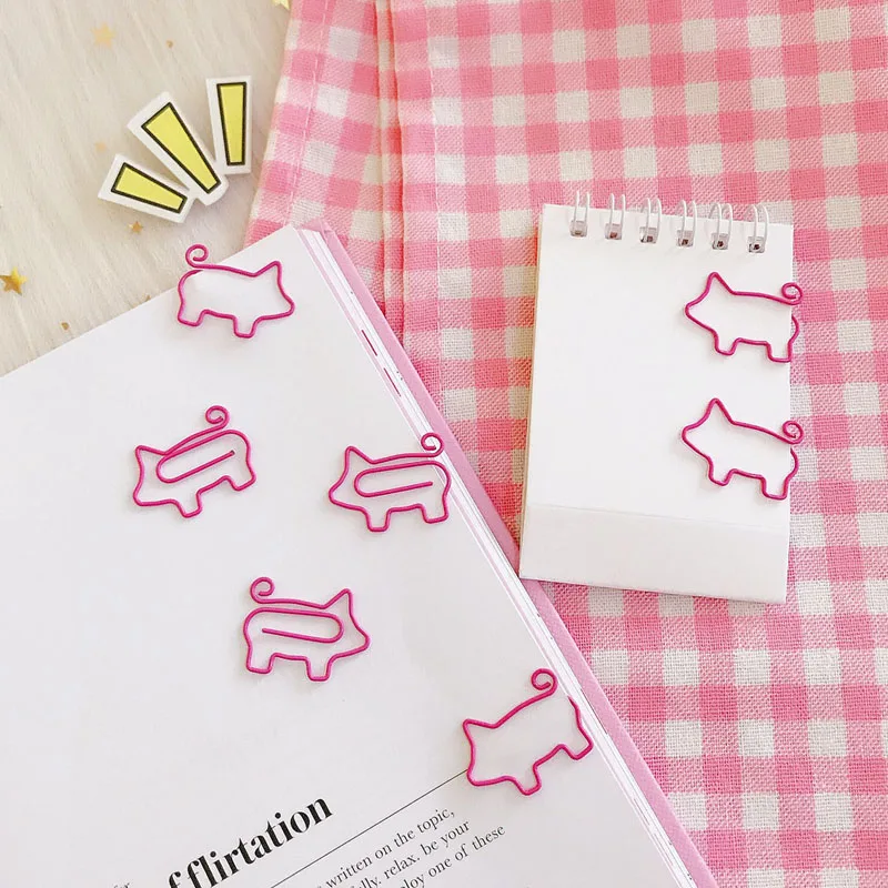 

10 Pcs Cartoon pig Shape Mini Paper Clips Kawaii Stationery Clear Binder Clips Photos Tickets Notes Letter Paper Clip Stationery