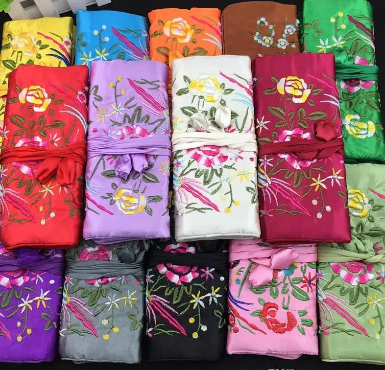 

5 pcs per bag Women Jewelry Roll Travel Storage hand-Embroidery satin Bag Chinese Silk Packaging Pouches mixed colors