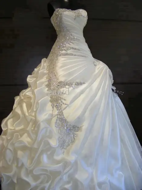Best Selling 2018 Wedding Dresses With Rhinestones Slight