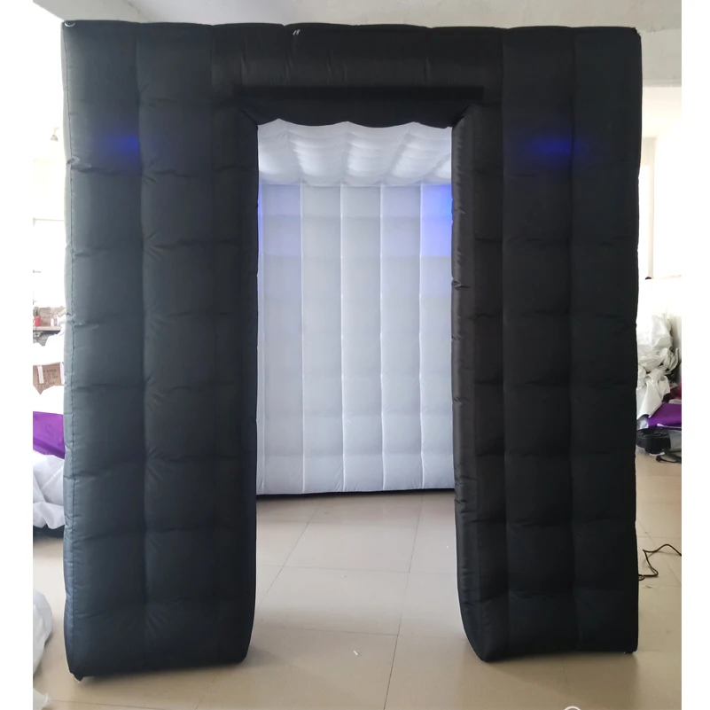 2 Black booth