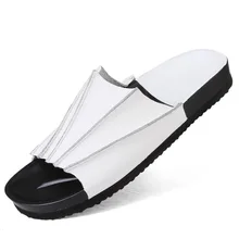 Новые летние мужские тапочки; модная пляжная обувь для отдыха; быстросохнущие Нескользящие сандалии на резиновой подошве; Sandalia DE cuero DE los hombres