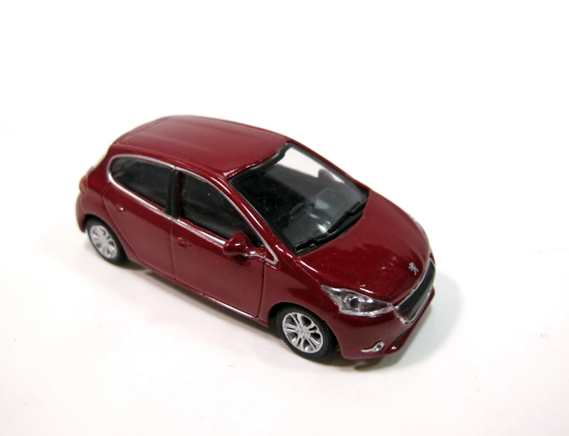 N orev 1: 64 PEUGEOT 208 красный бутик сплава игрушки для детей Детские игрушки модель оригинальная коробка