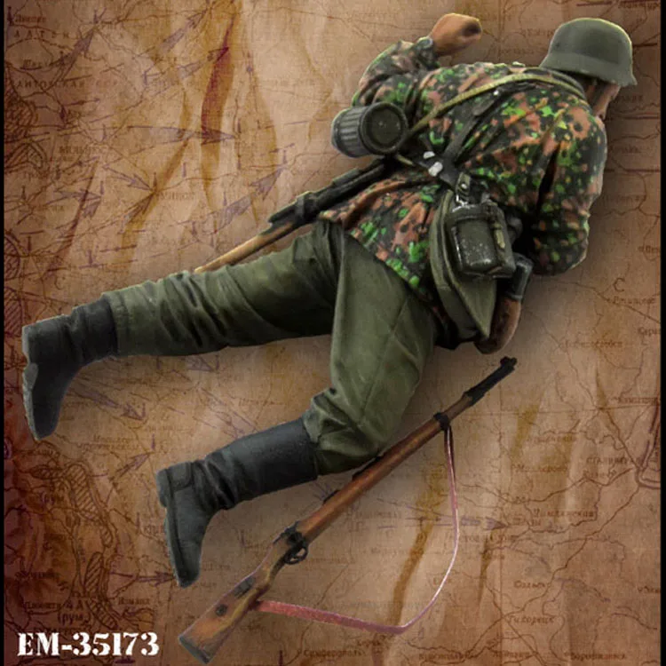 

1/35 Scale Unpainted Resin Figure Injured soldier collection figure