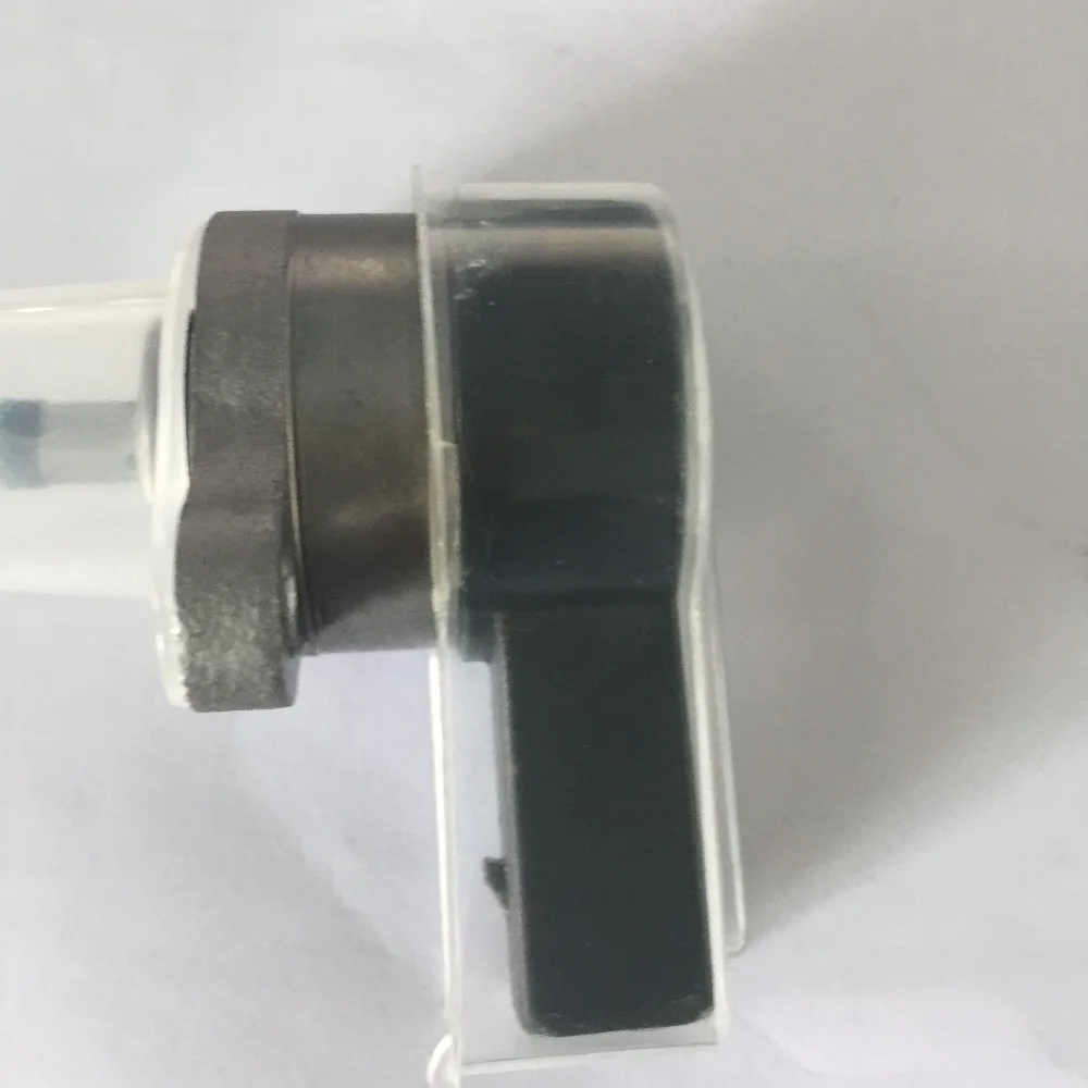Pressure Control Valve For Mercedes 0281002241 0281002242 05080462AA 5080462AA A6110780149 6110780149 7177557