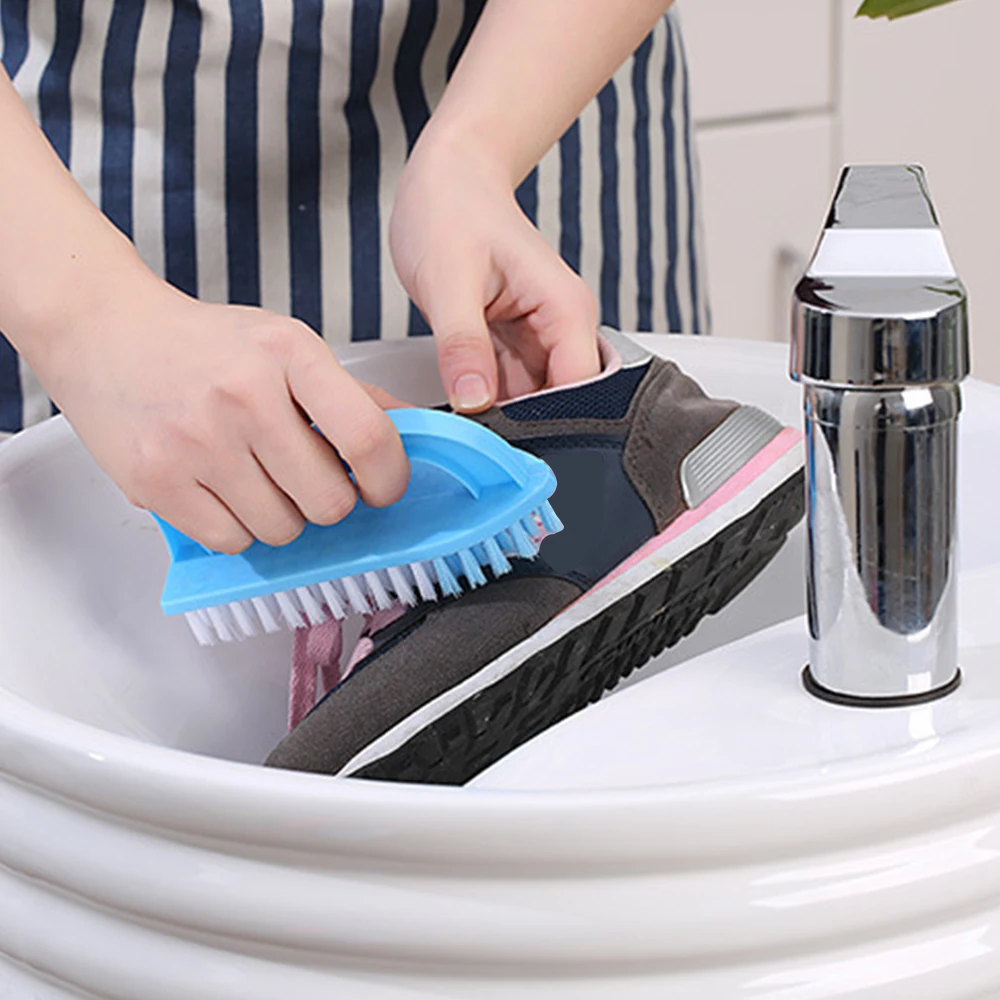 

3 x Plastic Iron Shaped Scrubbing Brush Stiff Bristle Scrub Hard Nylon Handle Random Color