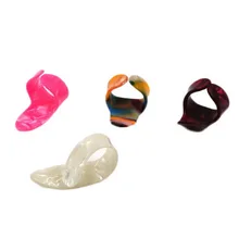 1pc Wholesale Top Quality M Size Right Hand Finger Guitar Picks Giutar Plectrum Celluloid Guitar Parts & Accessories