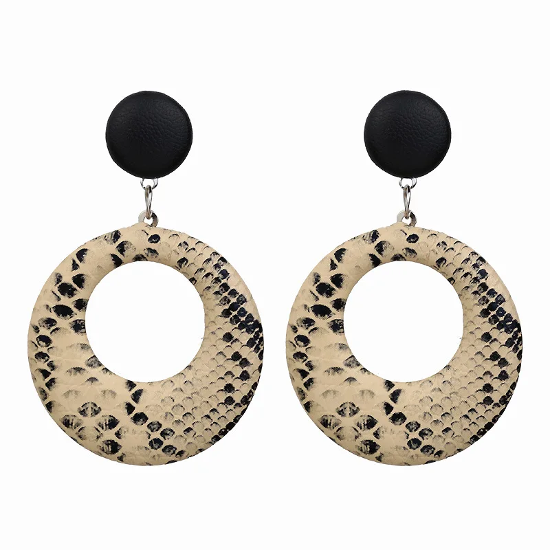 

Temperament Versatile Geometric Exaggerated Earrings Fashion Personality Snake Pattern Large Circle Leather Earrings For Women