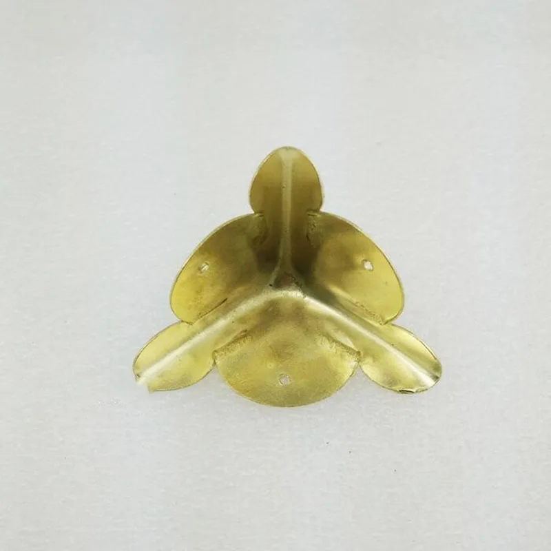 

30mm Packing box hardware antique wrap angle box wine wrapping angle four corners Kok yellow X12