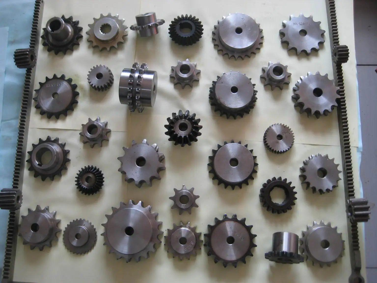 16A1 25.4 inch pitch sprocket wheel sets of teeth 41424344454647484950 ...