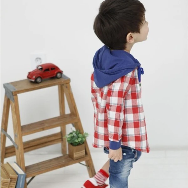 Куртка в клетку для маленьких мальчиков хлопковая куртка с длинными рукавами и капюшоном верхняя одежда для ребенка Новинка для детей от 1 года до 5 лет