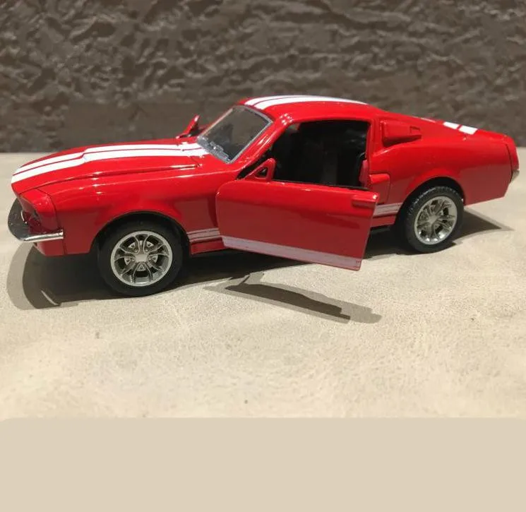 Goede 132 hoge simulatie Legering model auto, Ford Mustang auto model speelgoed, 2 open de deur, diecast metalen speelgoed voertuig, gratis verzending