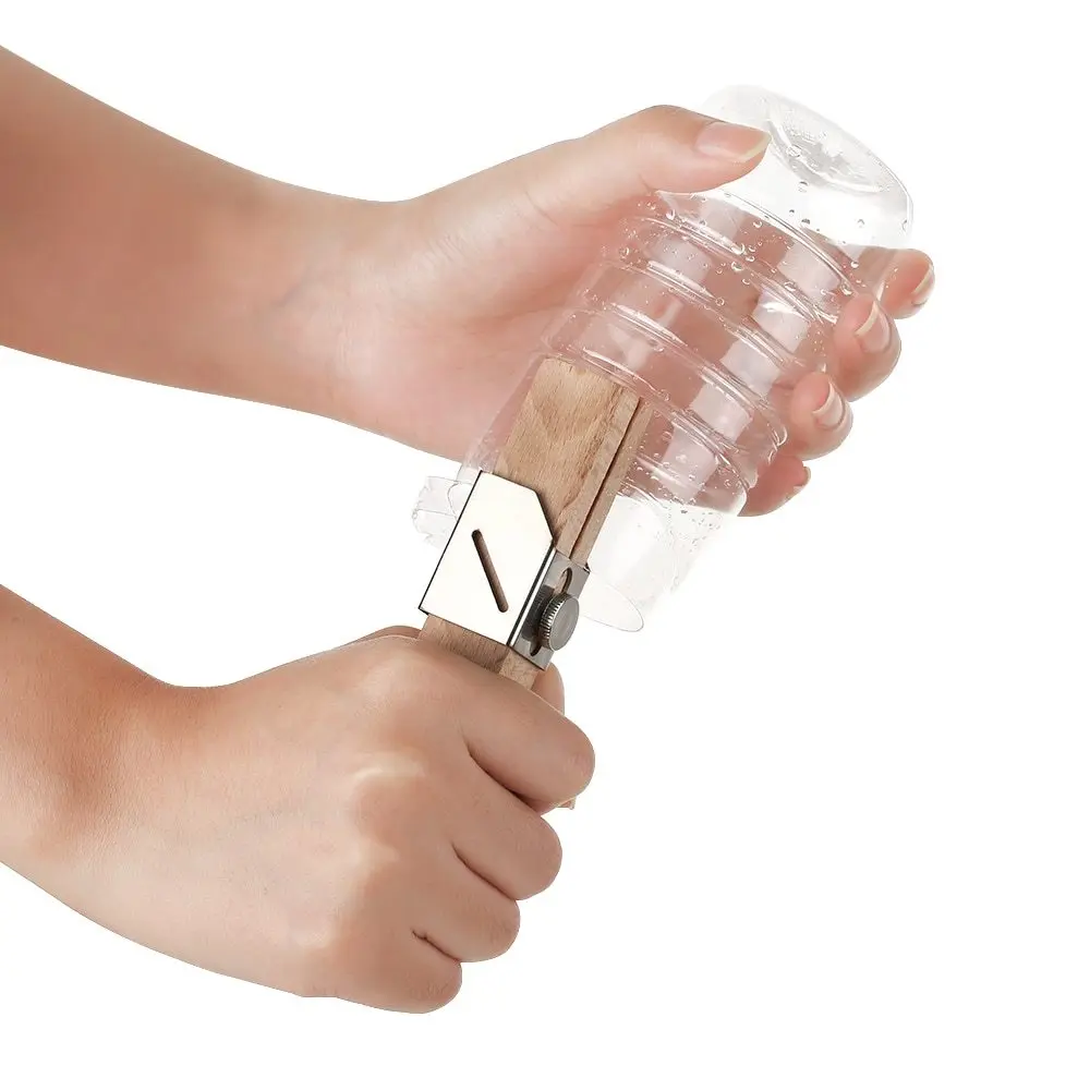 

Portable Round Plastic Bottle Cutter Outdoor DIY Recycle Plastic Rope Cutting Tool for Juice Bottles Water Bottles