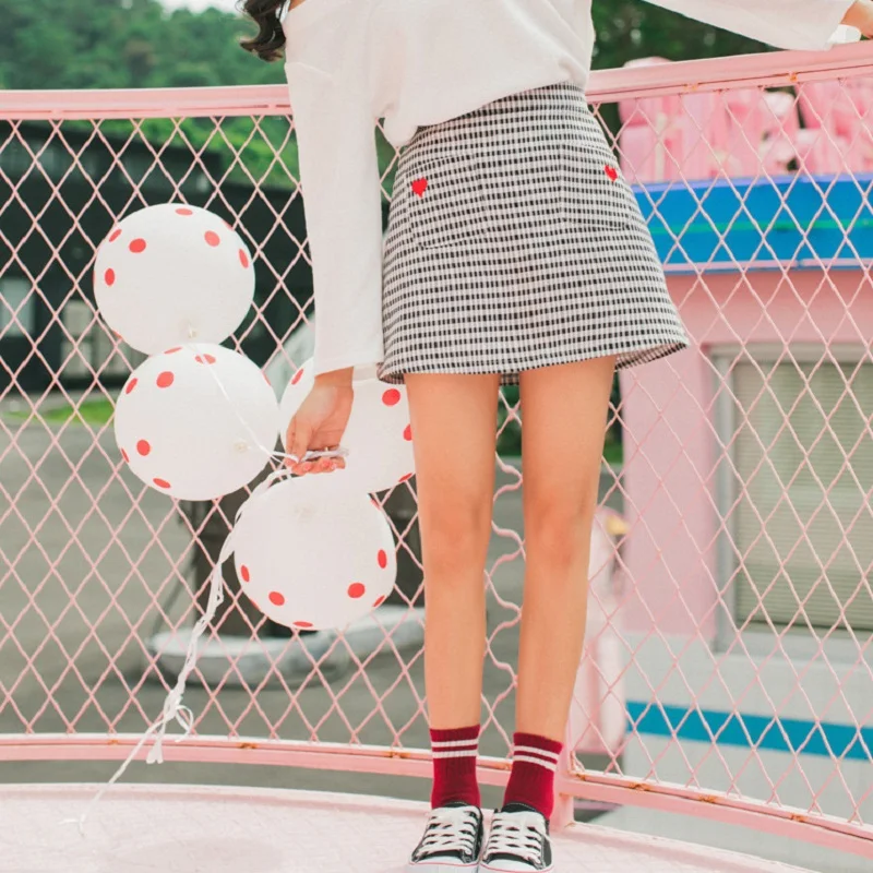 

Harajuku 2018 Women Fashion Autumn Winter Heart-shaped Embroidery High Waist Skirt Wind Cosplay Plaid Skirt Kawaii Female Skirts