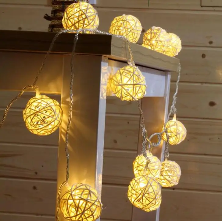 LED lantern decorating string light Christmas decoration Thailand battery lamp 2.5m 3 balls | Освещение