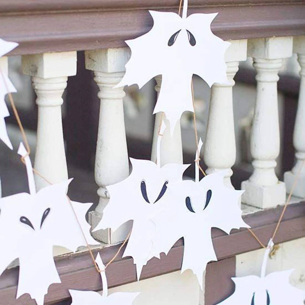 

Spooky Ghost Leaves Autumn Maple Leaf Fall Leaves Halloween Bunting Garland Paper Banner Kids DIY Crafts Party Decorations