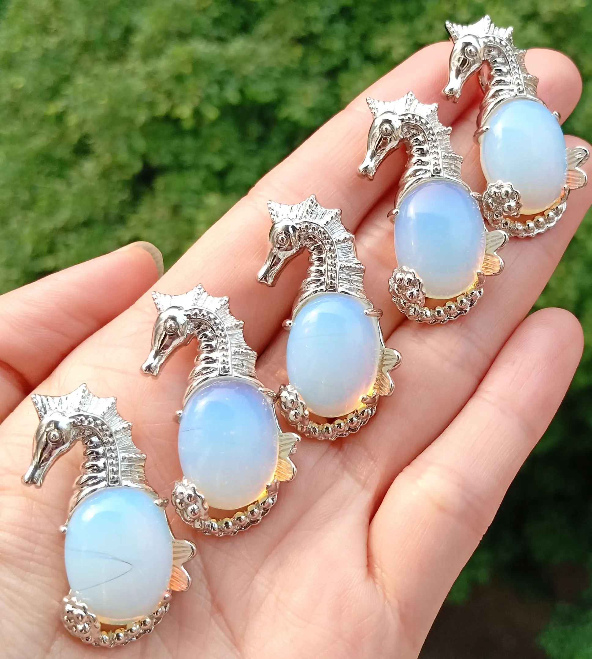 

5pcs seahorse Pendants Opal stone beads Energy Reiki Chakra Amulet