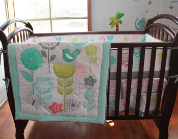 

Birds Flowers Baby Bedding Set Cot Crib Bedding Set for Girls Boys Includes Cuna Quilt Baby Bed Bumper Sheet Skirt
