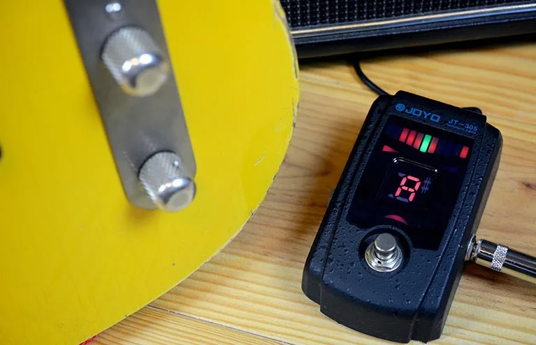 JOYO JT-305 Metal Case Stage Gutiar Tuner Single lcd Effect automatic chromatic JOYO JT-305 Metal Case Stage Gutiar Tuner Single lcd Effect automatic chromatic