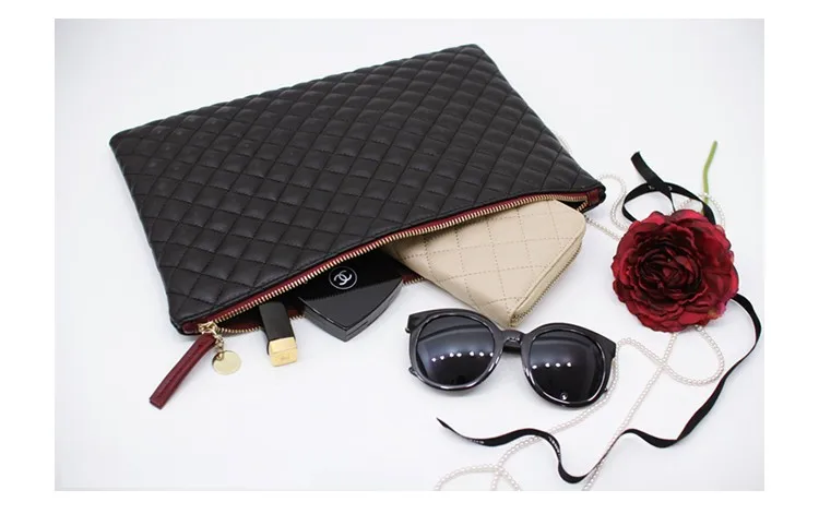 Diamond Lattice Plaid Quilted Clutch*