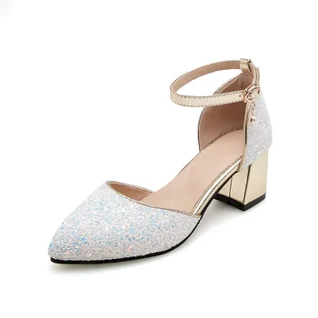 

Spring and summer style with thick heel with fashion sequins size code 31-43 buckle with hollow sandals tide 18512