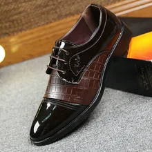 Men British lace Retro Lattice pattern Black Brown Pointed Toe Oxfords Wing Tip Brogue Formal Dress leather Shoes