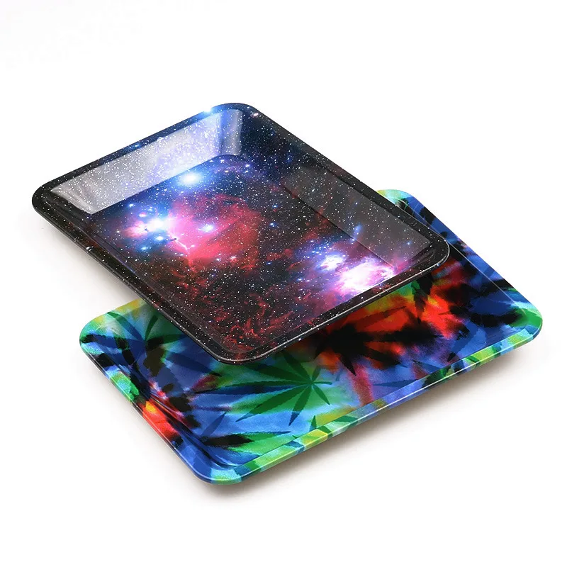 

Length:18 CM *Width:12.5 CM Metal Tobacco Rolling Tray Hand Roller DIY Smoking Tools Storage Tray,2 Patterns Available